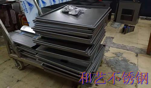 中山慶豐公司機(jī)箱蓋激光加工